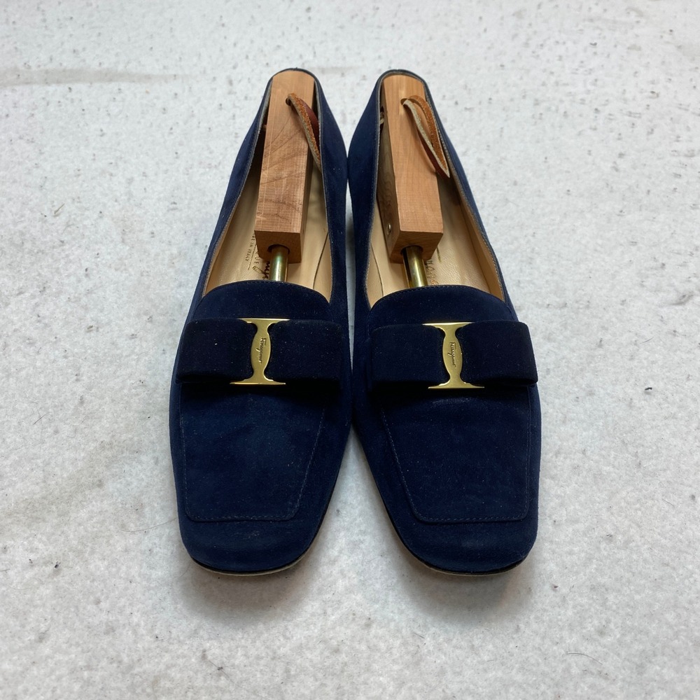 Salvatore Ferragamo Loafers Womens 9 3A Navy Blue F20 Suede Bow Gold Hardware - Picture 2 of 11